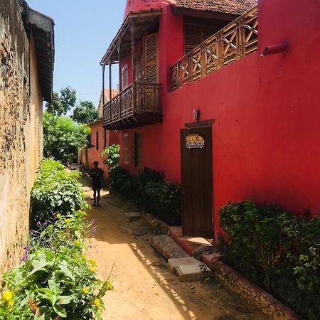 Maison Augustin Ly Gorée المظهر الخارجي الصورة