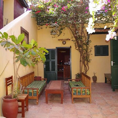Maison Augustin Ly Gorée المظهر الخارجي الصورة