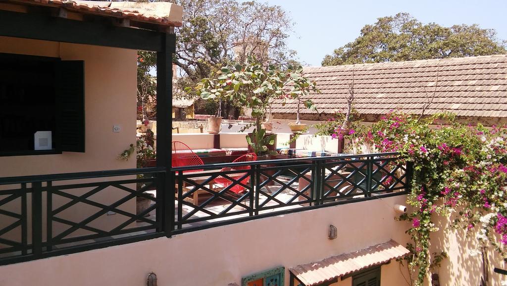 Maison Augustin Ly Gorée المظهر الخارجي الصورة