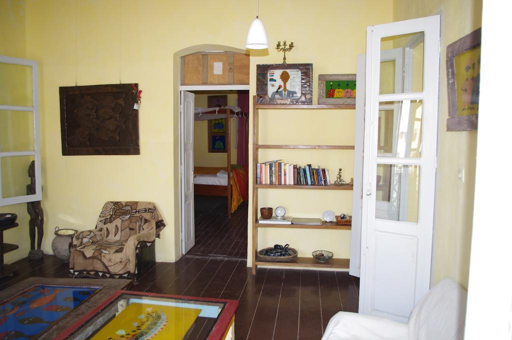 Maison Augustin Ly Gorée الغرفة الصورة