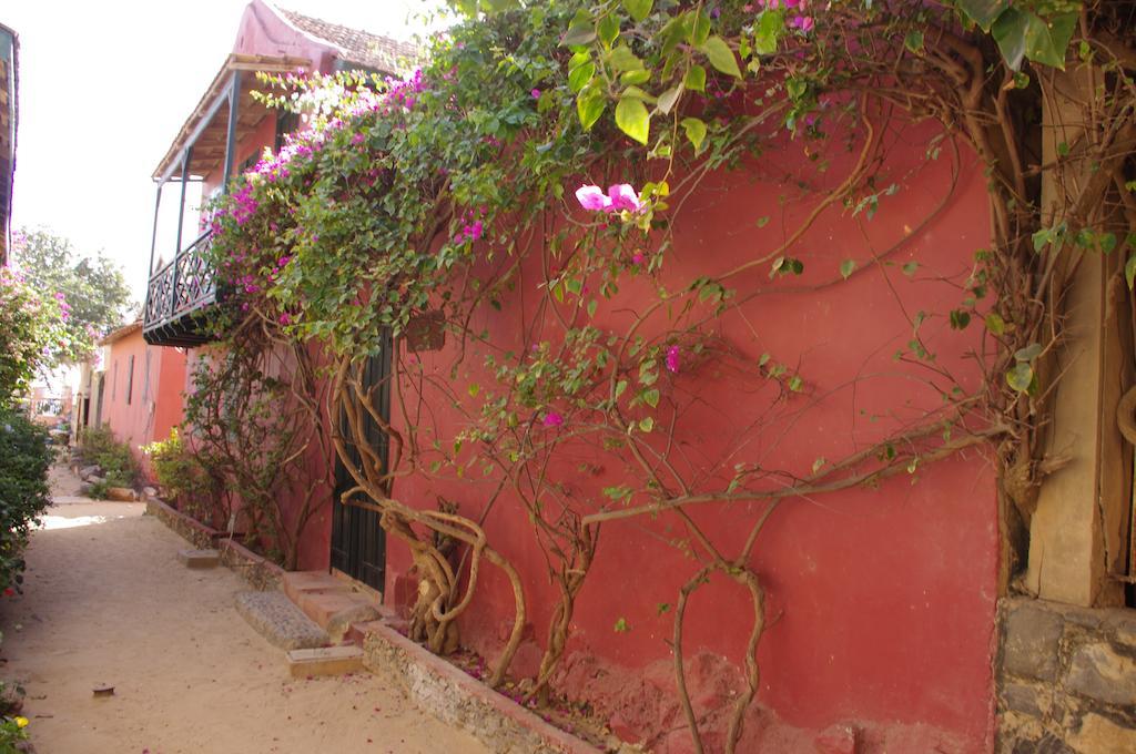 Maison Augustin Ly Gorée المظهر الخارجي الصورة