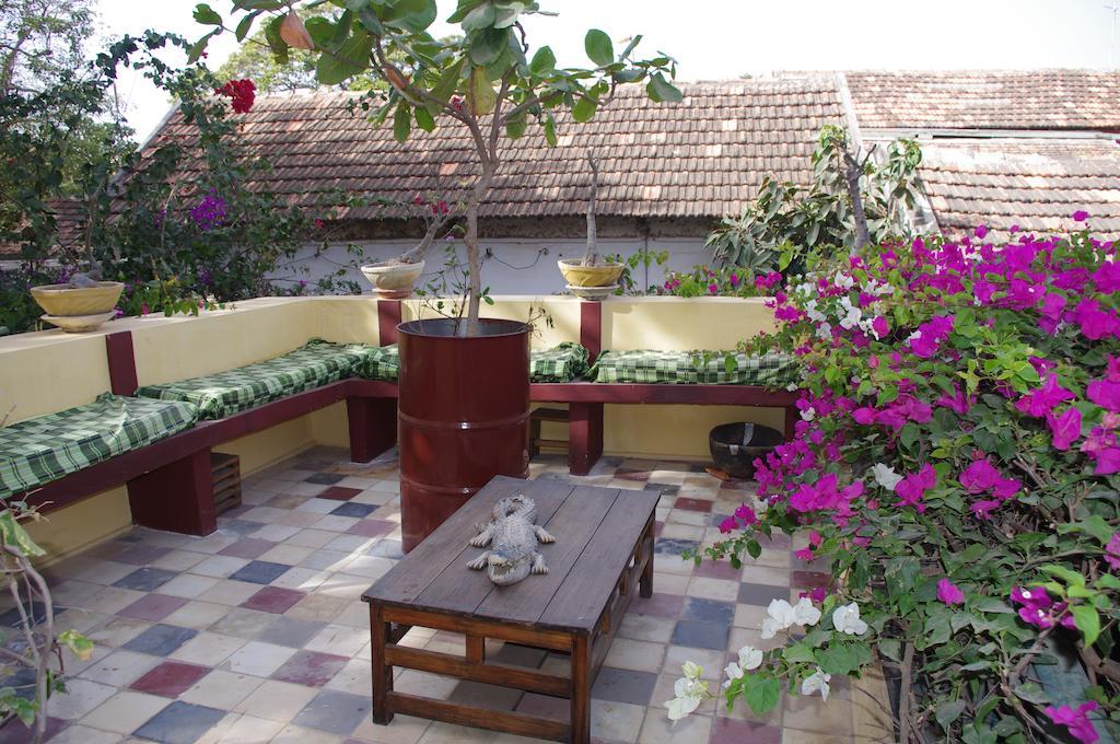 Maison Augustin Ly Gorée الغرفة الصورة