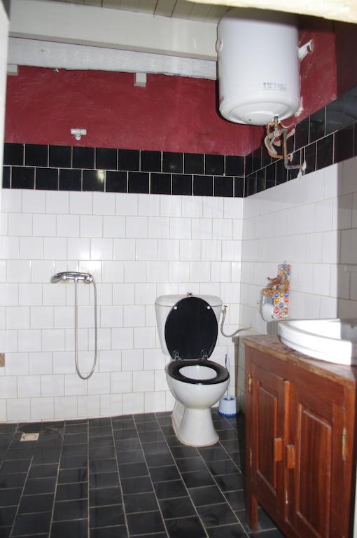 Maison Augustin Ly Gorée الغرفة الصورة